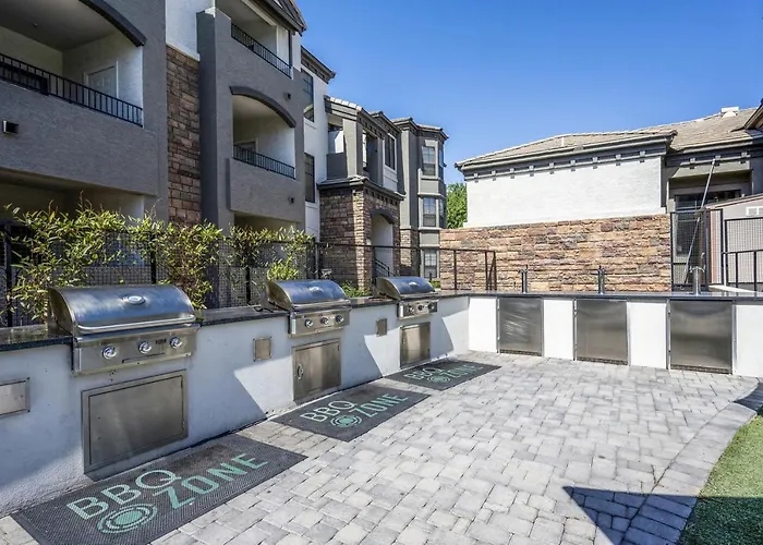 Boulevard 2br By Stadium Pool Parking Gym 10 * Glendale