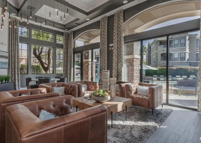Boulevard 2br By Stadium Pool Parking Gym 10